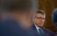 A Matolcsy-alapítvány svájci luxusingatlanos cégénél is változások történnek