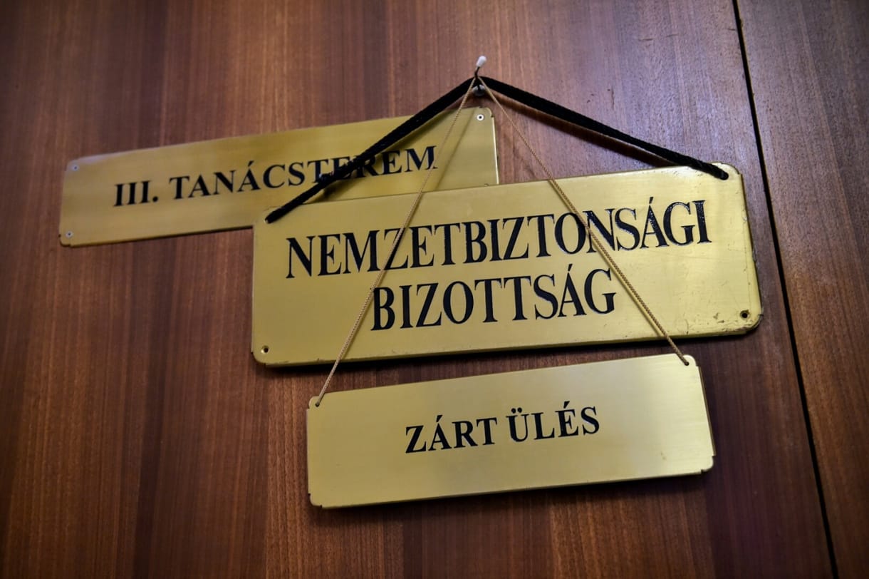 Lezárták az ellenzék külföldi kampányfinanszírozását vizsgáló titkosszolgálati vizsgálatot
