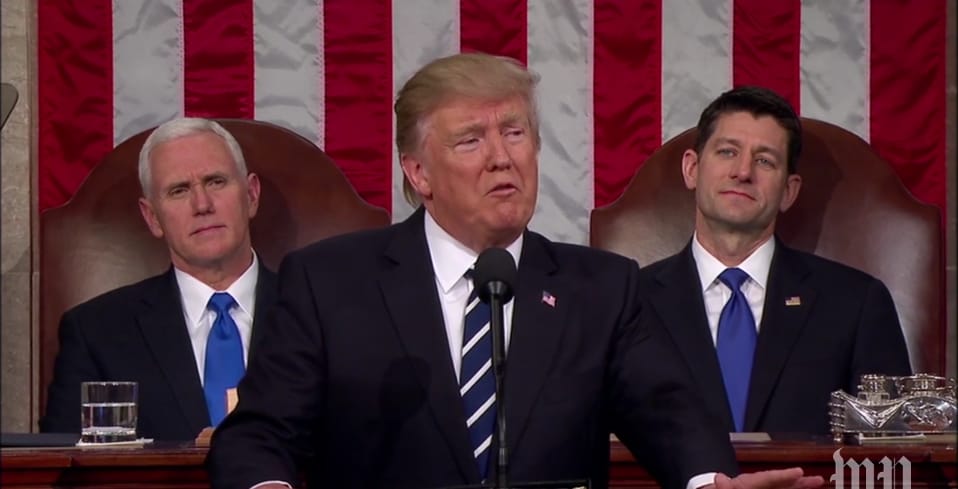 Megkomolyodott és együttérző Trump állt ki a kongresszus elé - videó