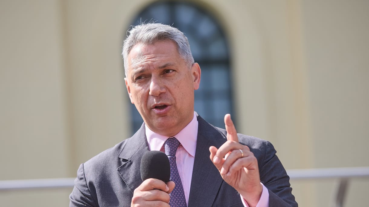 “Tetszettek volna gyorsabban, olcsóbban és jobban dolgozni!” – Lázár János nekiment Mészáros cégének