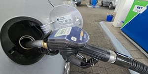 Kis árváltozás jön a benzinnél