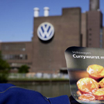 Szupermarketben is kapható lesz a Volkswagen legnépszerűbb terméke, a currywurst